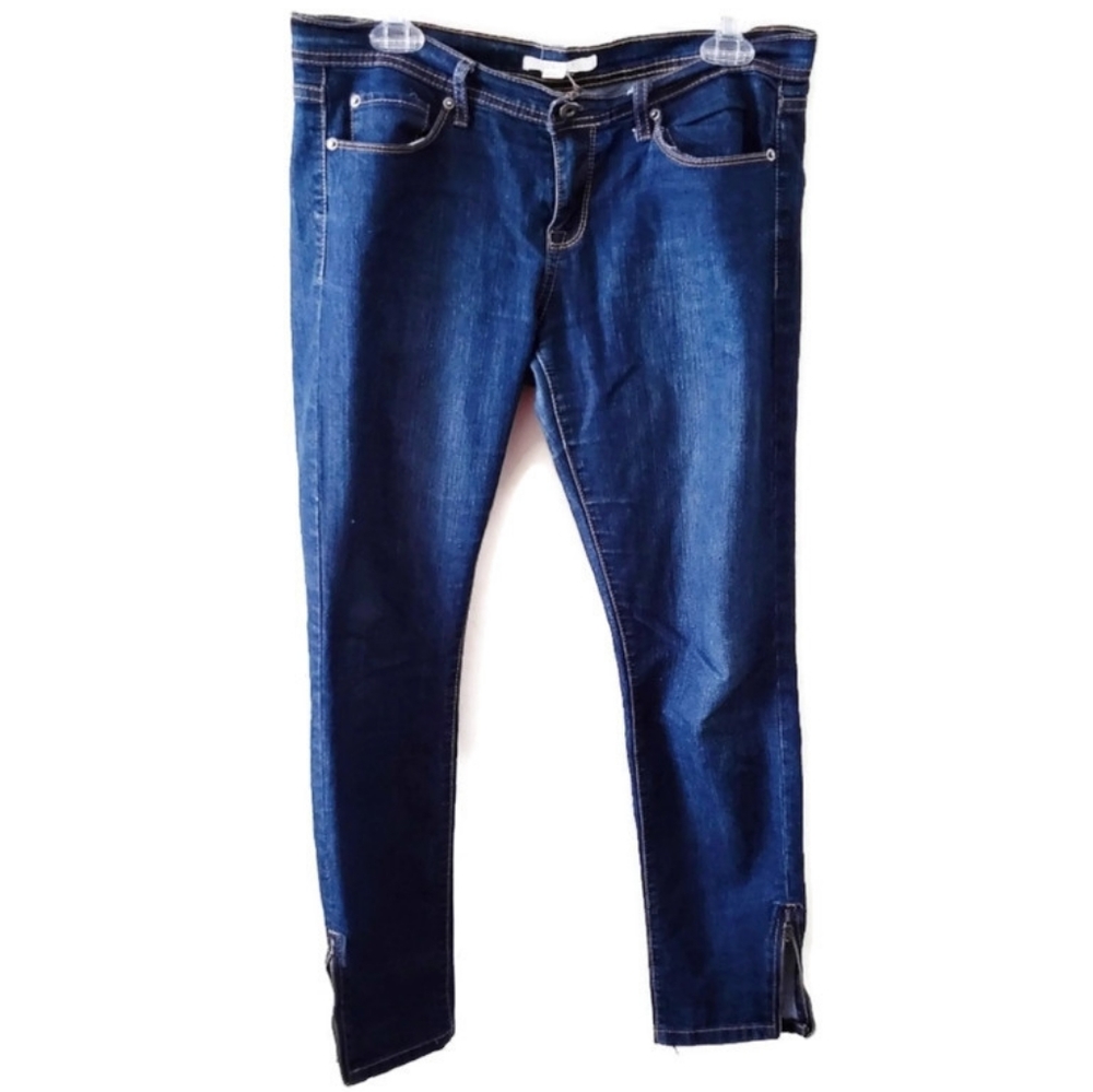 Forever 21 | Dark Wash Ankle Jean's Side Zip